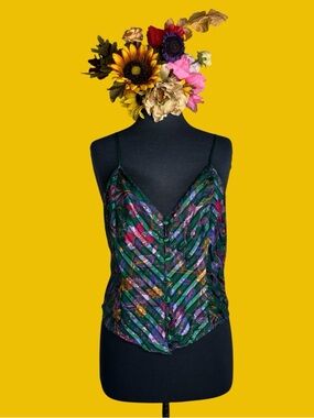 Vintage gold label Victoria’s Secret Floral Green Camisole Top with V-Neck
